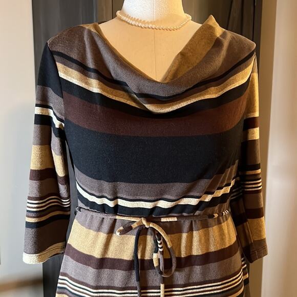 Olivia Matthews brown striped knit dress with scoop neck tie waist XL - Picture 3 of 10